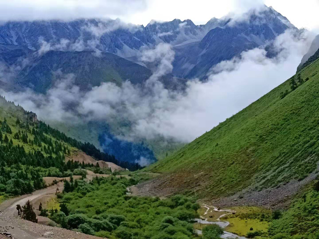 滇藏线旅途风光