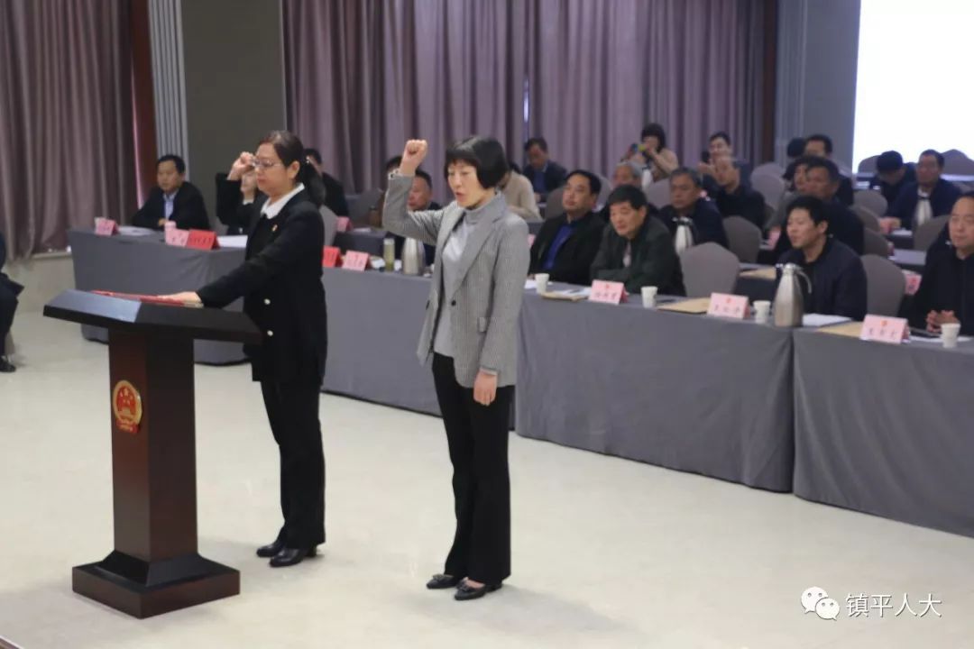 孙震,周洁,万仁贵,王久昌,赵国安,徐文都,何海涛参加会议